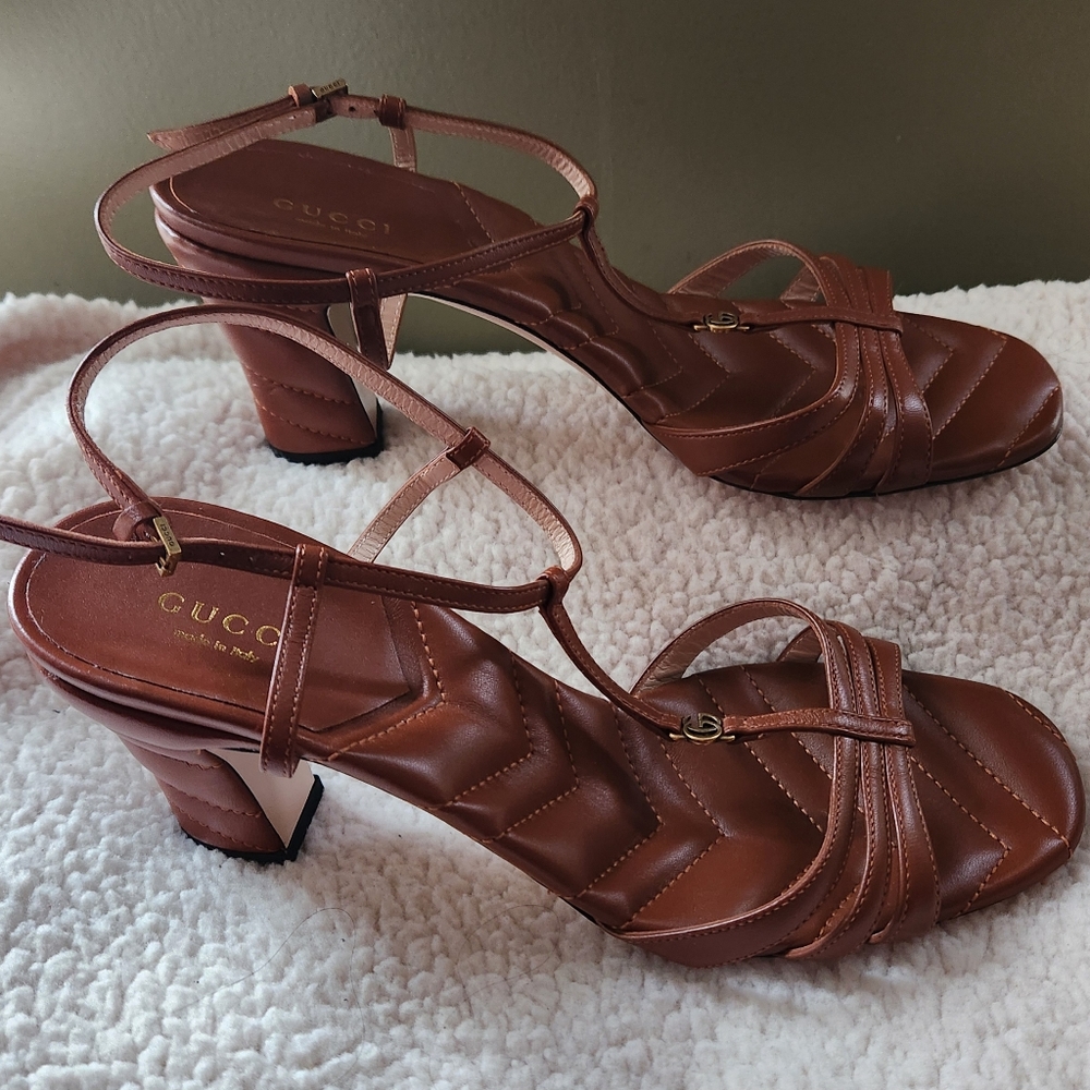Gucci GG Marmont T-Strap Heeled Sandals READ DESCRIPTION